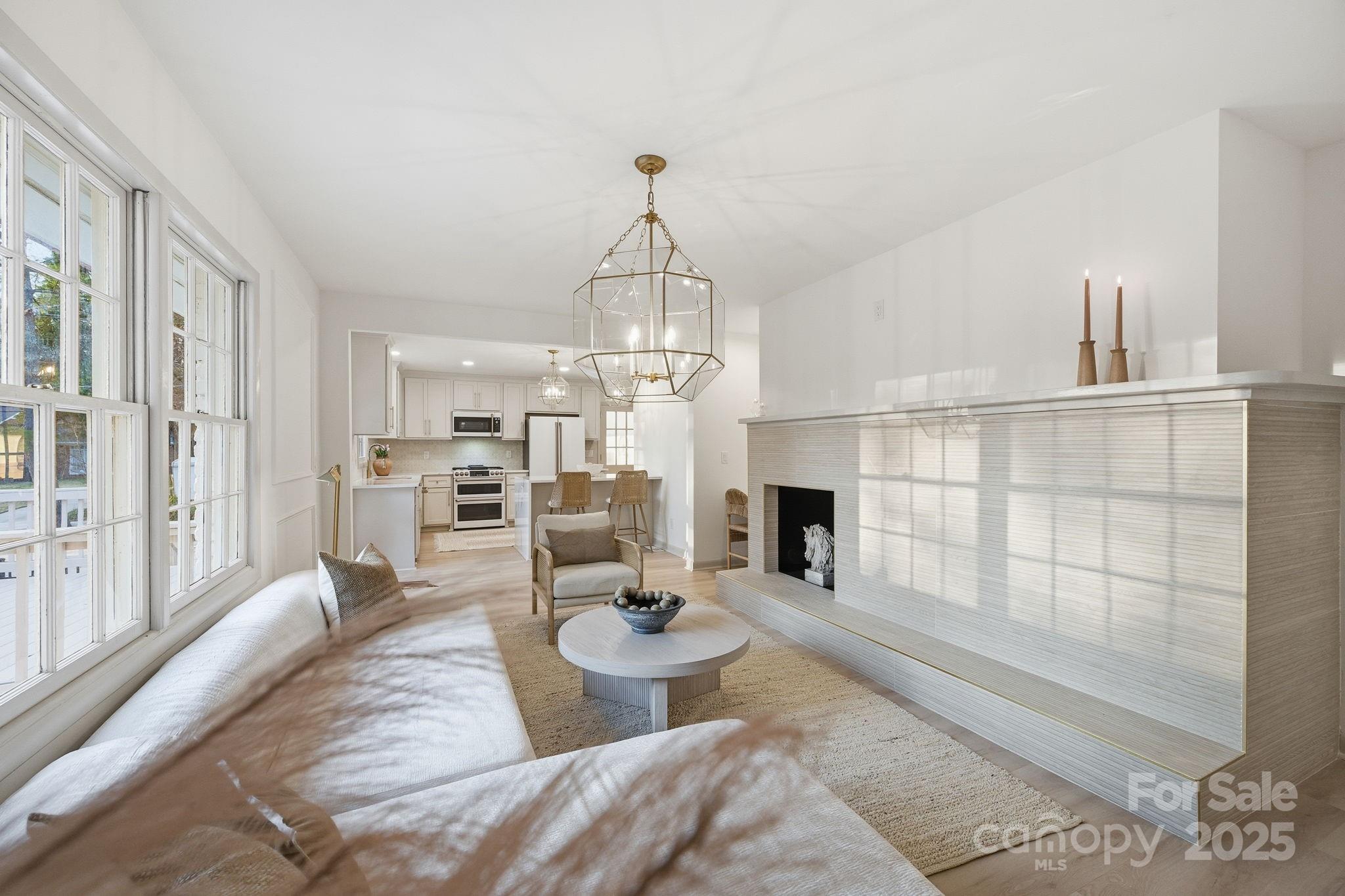 6300 Burlwood Road Charlotte, NC 28211 - Photo 10 of 37