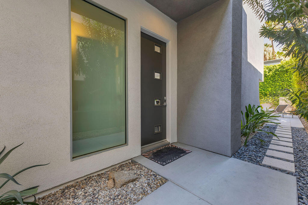 350 Goleta Way Palm Springs, CA 92264 - Photo 4 of 60 IMG_7898
