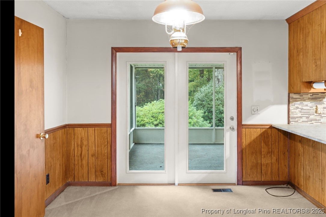 226 Red Oak Drive Spring Lake, NC 28390 - Photo 10 of 28 Dining/Kitchen Combo