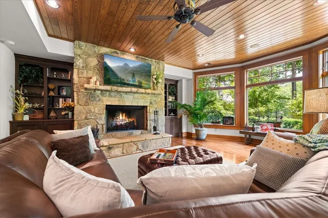 $3,595,000 | 121 Running Bear Lane, Sunset, SC 29685