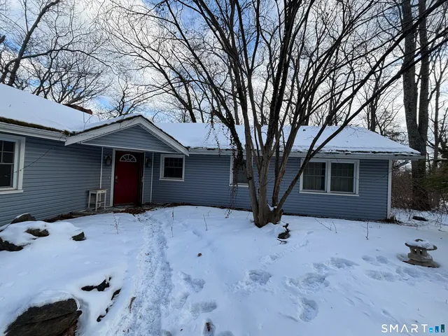 $389,000 | 453 Candlewood Lake Road North, New Milford, CT 06776