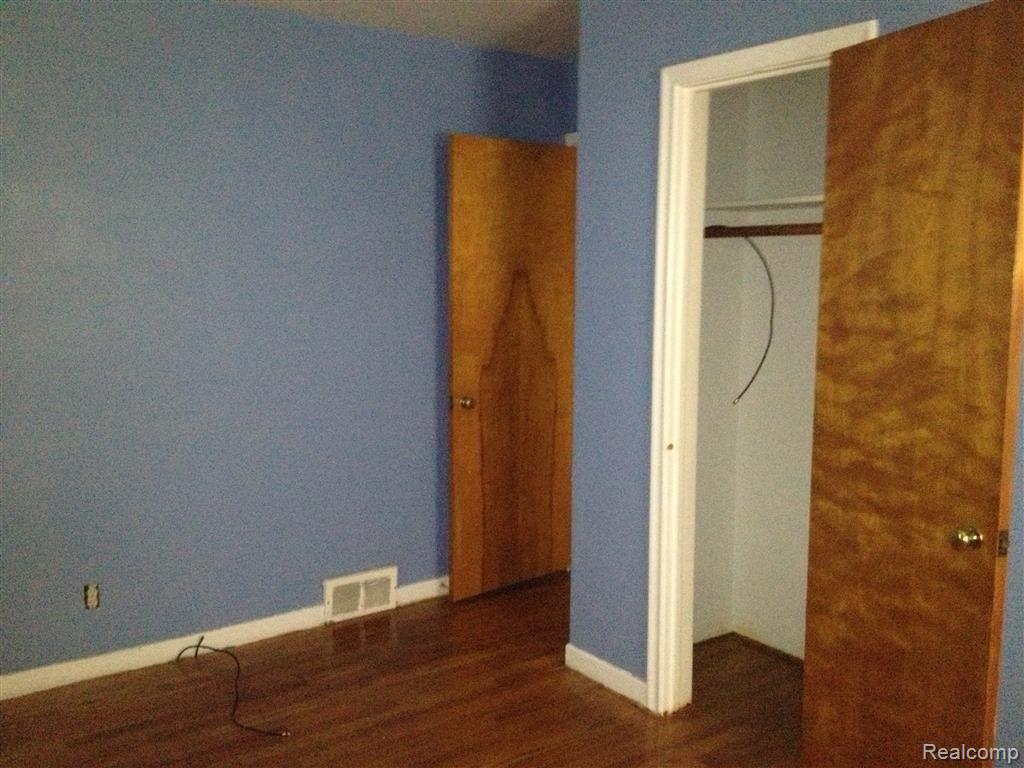 15724 Charles R Avenue Eastpointe, MI 48021 - Photo 11 of 14 Bedroom #2