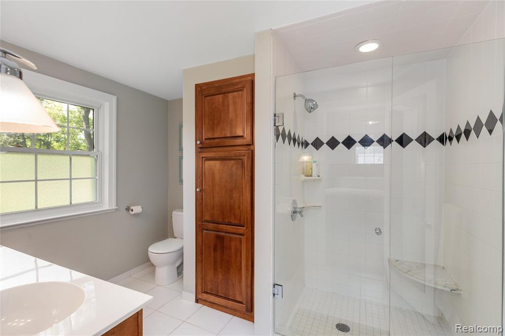 1615 Earlmont Road Berkley, MI 48072 - Photo 25 of 46