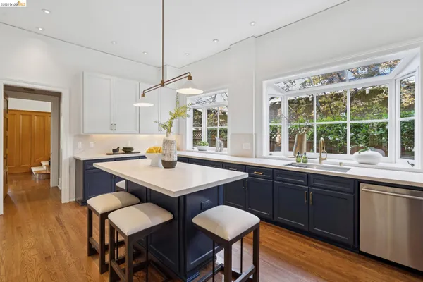 $4,395,000 | 110 Monte Avenue, Piedmont, CA 94611