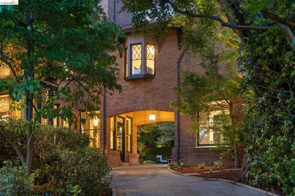 $4,395,000 | 110 Monte Avenue, Piedmont, CA 94611