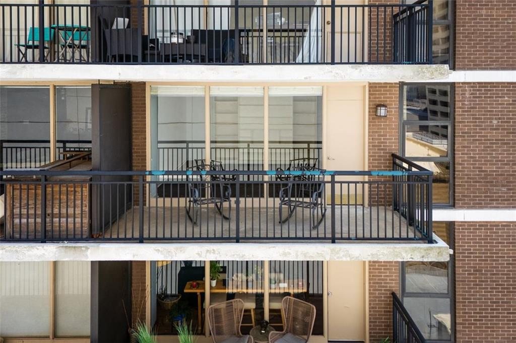 620 Peachtree Street Northeast, Unit 1716 Atlanta, GA 30308 - Photo 17 of 37 a view of outdoor space with swimming pool