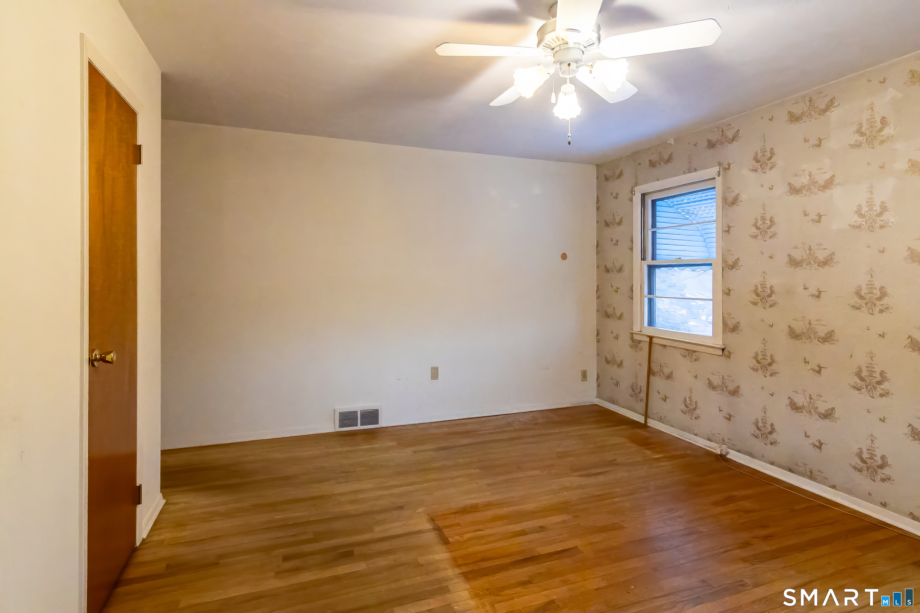 126 Cherry Hill Road Branford, CT 06405 - Photo 32 of 40