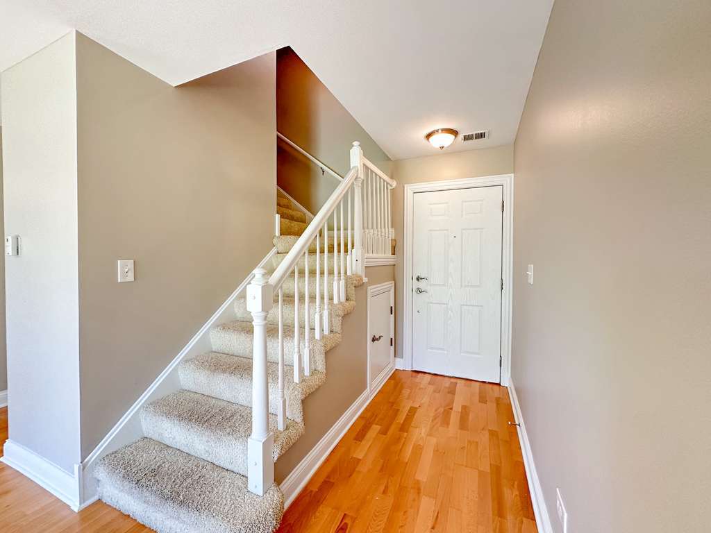 11 Foxcroft Road, Unit 11127 Naperville, IL 60565 - Photo 7 of 13
