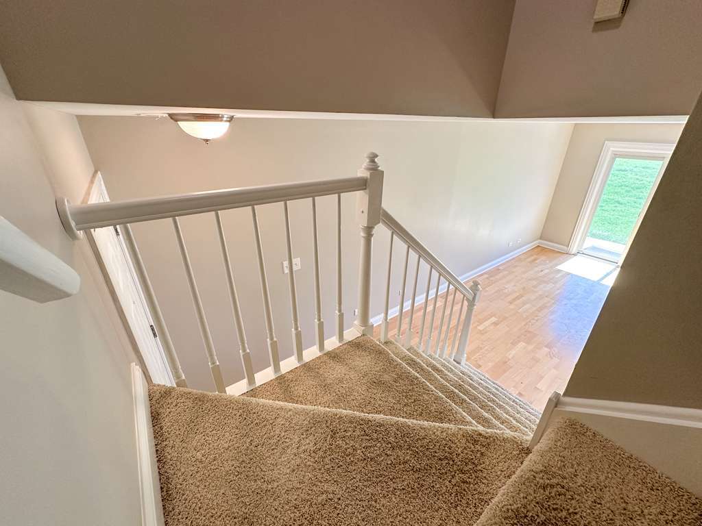 11 Foxcroft Road, Unit 11127 Naperville, IL 60565 - Photo 8 of 13