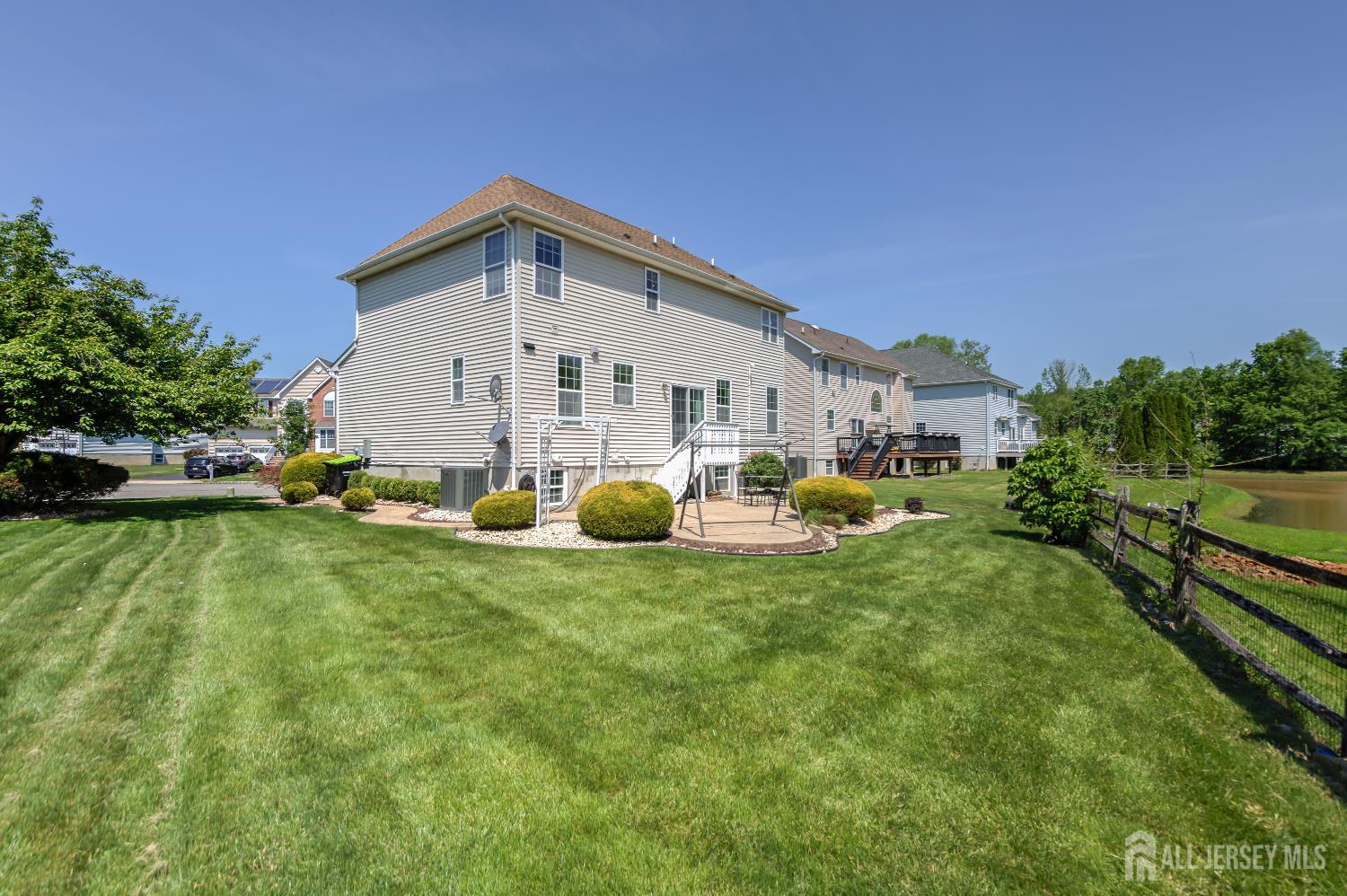 32 Carnation Road Monroe Township, NJ 08831 - Photo 29 of 42