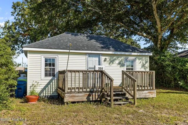 $290,000 | 304 North 21st Street, Morehead City, NC 28557