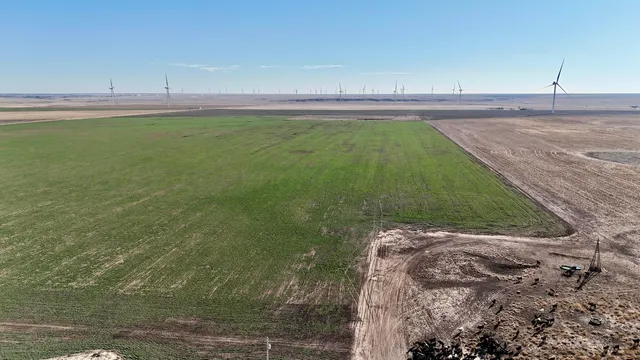 $4,890,000 | 5300 Sh-207, Claude, TX 79019