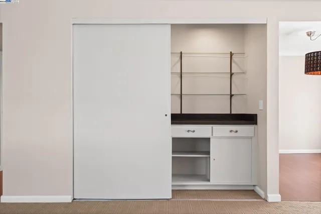 $317,500 | 300 North Civic Drive, Unit 403, Walnut Creek, CA 94596