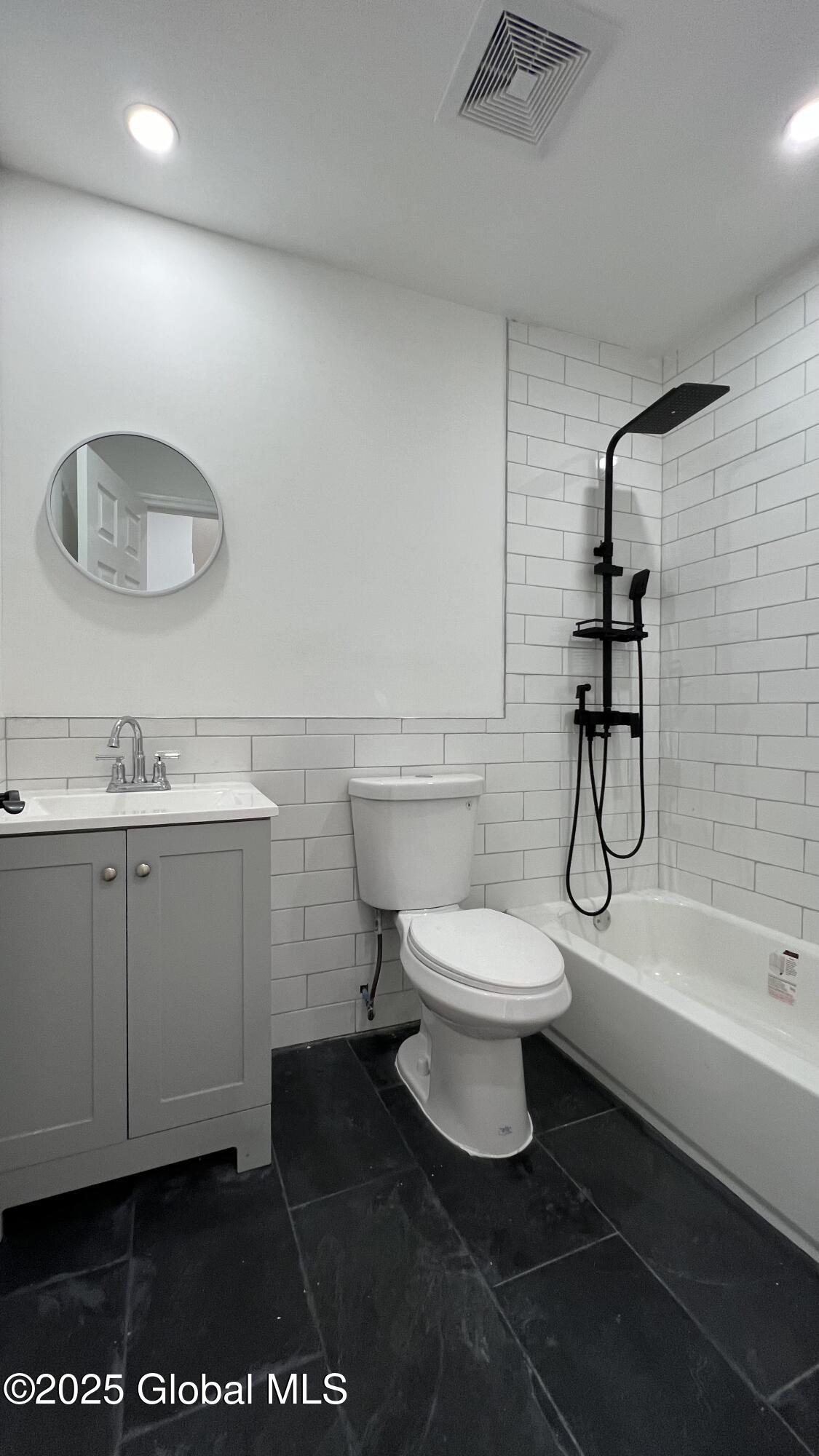 355 4th Street, Unit 2 Troy, NY 12180 - Photo 8 of 15 IMG_8410