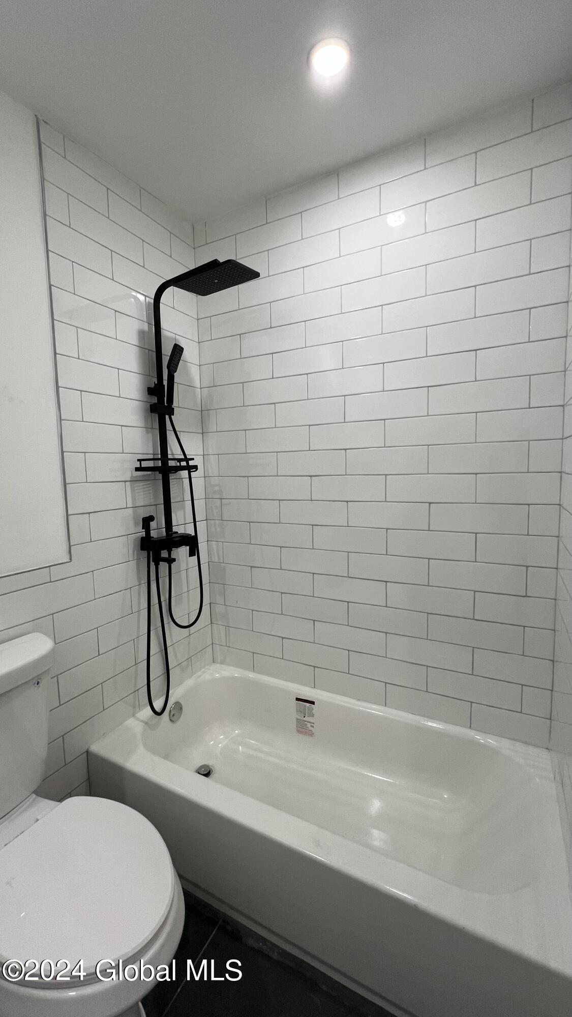 355 4th Street, Unit 2 Troy, NY 12180 - Photo 9 of 15 IMG_7736