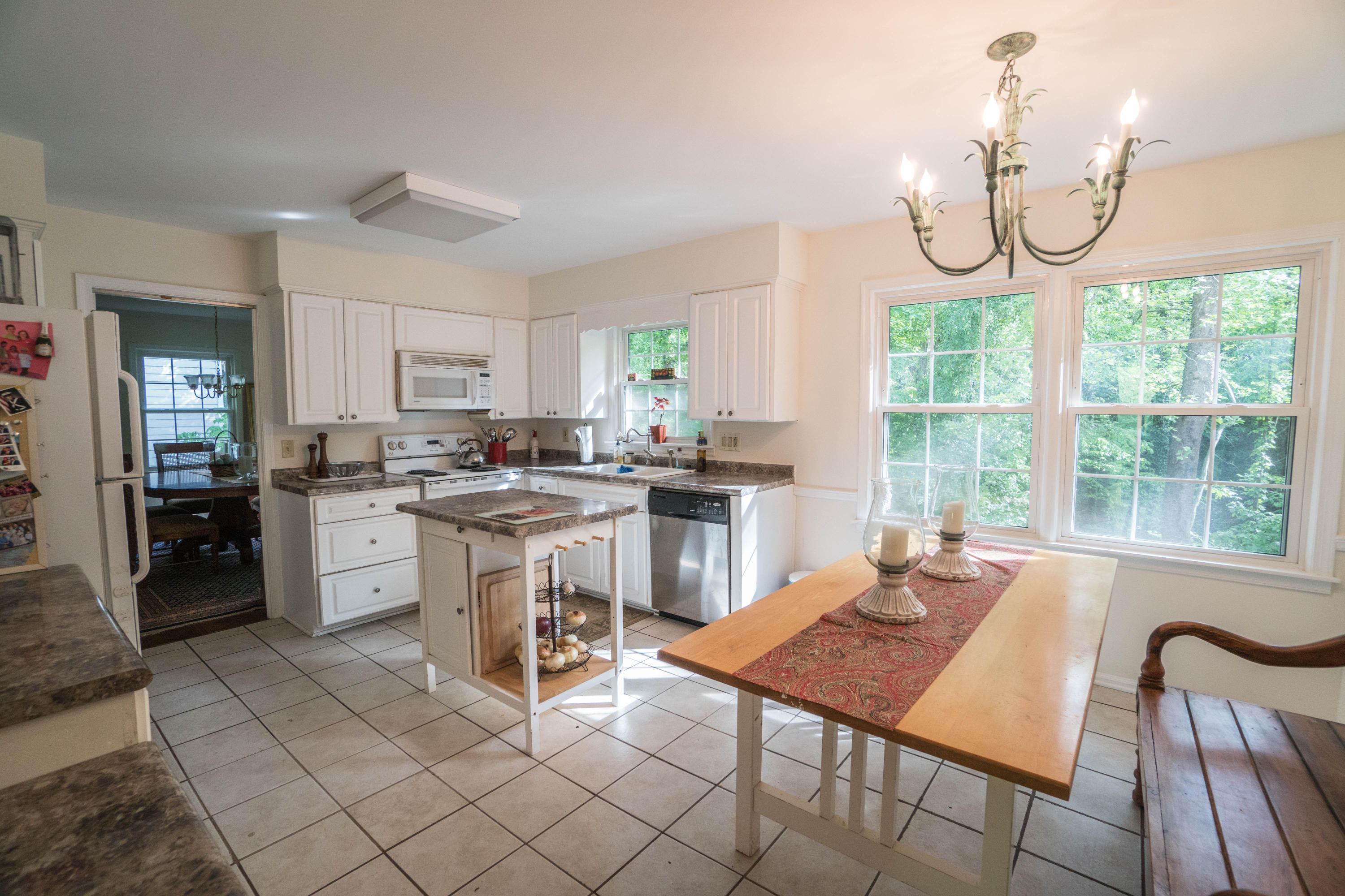 830 Orchard Road Southwest Roanoke, VA 24014 - Photo 8 of 20 Eat-in-Kitchen