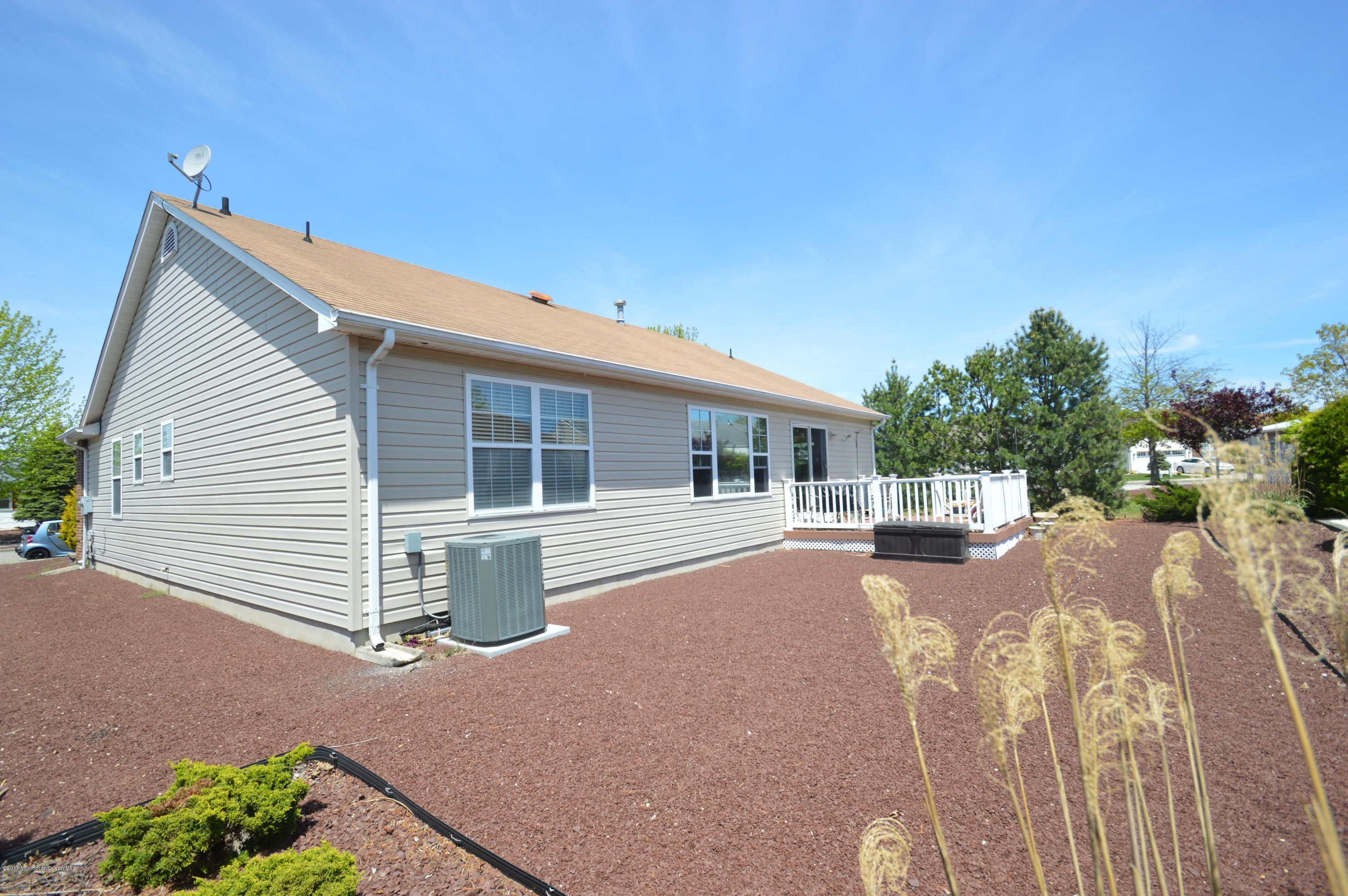 2 Garrett Road Toms River, NJ 08757 - Photo 3 of 41 DSC_0004