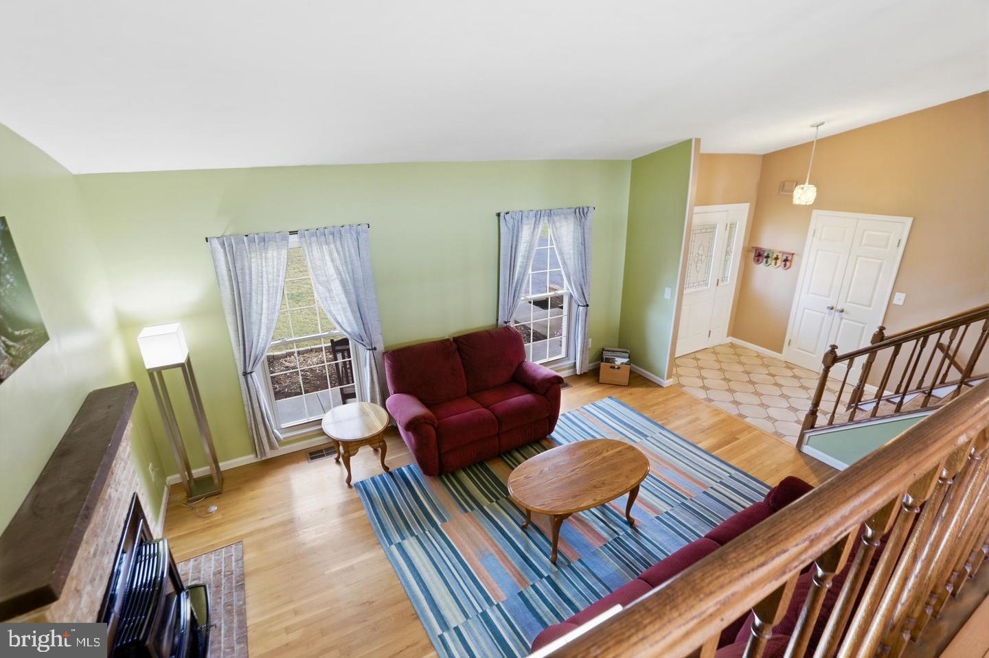 4708 Summit Road Charles Town, WV 25414 - Photo 5 of 33 Bright and inviting living space.