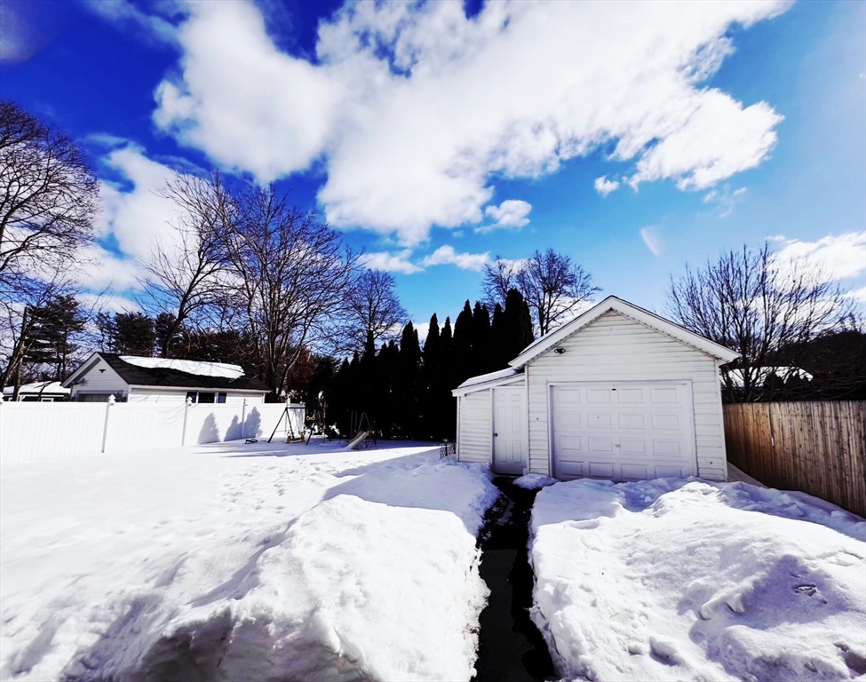 57 Reed Street Agawam, MA 01001 - Photo 4 of 26