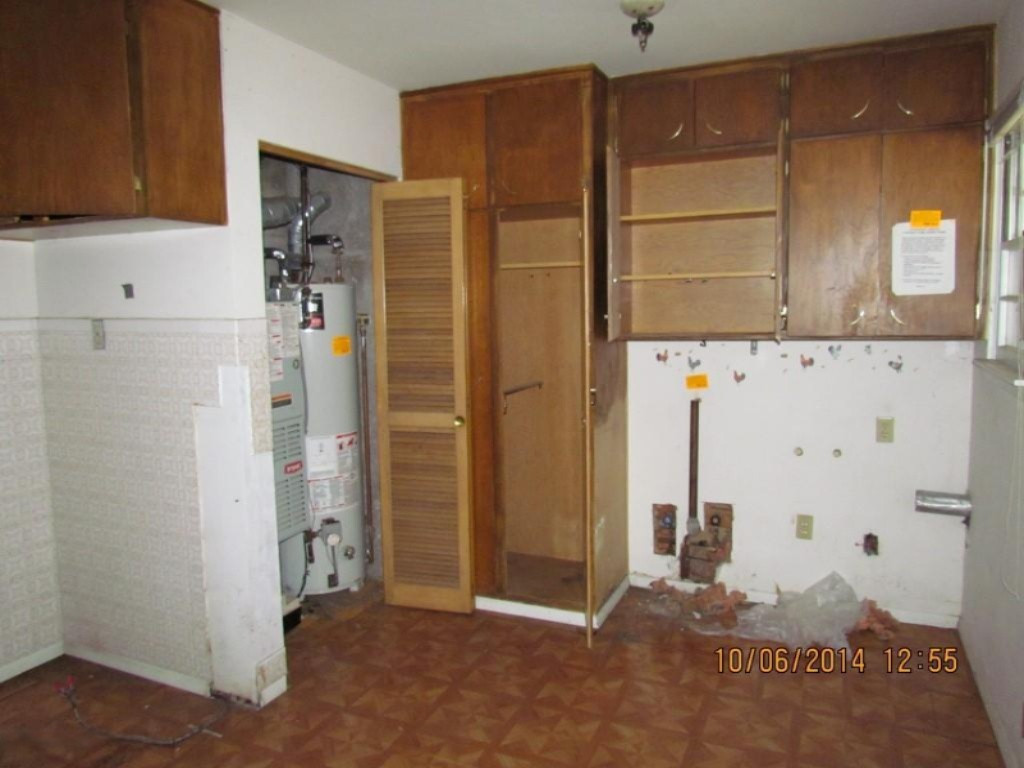 2322 Virginia Road Benton Harbor, MI 49022 - Photo 8 of 9 IMG_3477 (Medium)