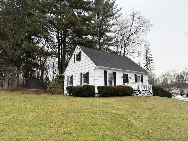 $240,000 | 35 Woodland Drive, Binghamton, NY 13901