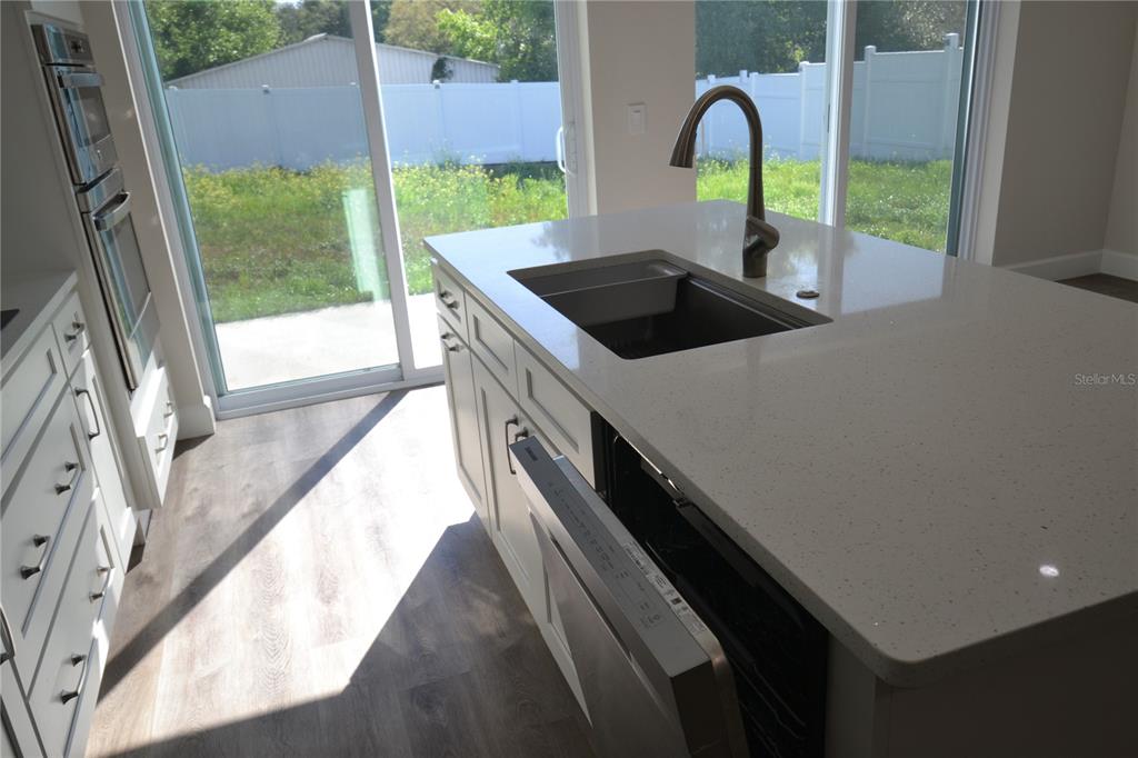 6474 Taylor Court New Port Richey, FL 34653 - Photo 6 of 41