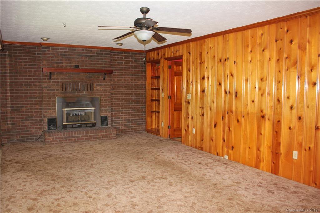 344 Thunder Road Clyde, NC 28721 - Photo 14 of 26