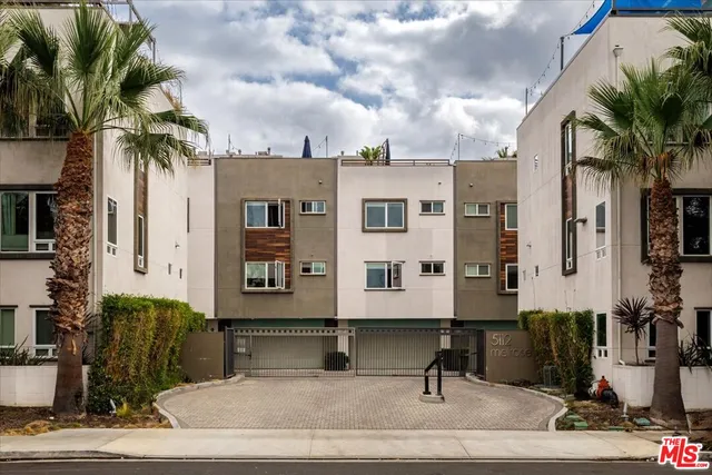 $1,149,000 | 644 North Gramercy Place, Los Angeles, CA 90004