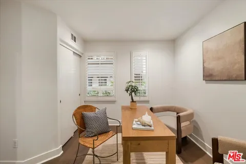 $1,149,000 | 644 North Gramercy Place, Los Angeles, CA 90004