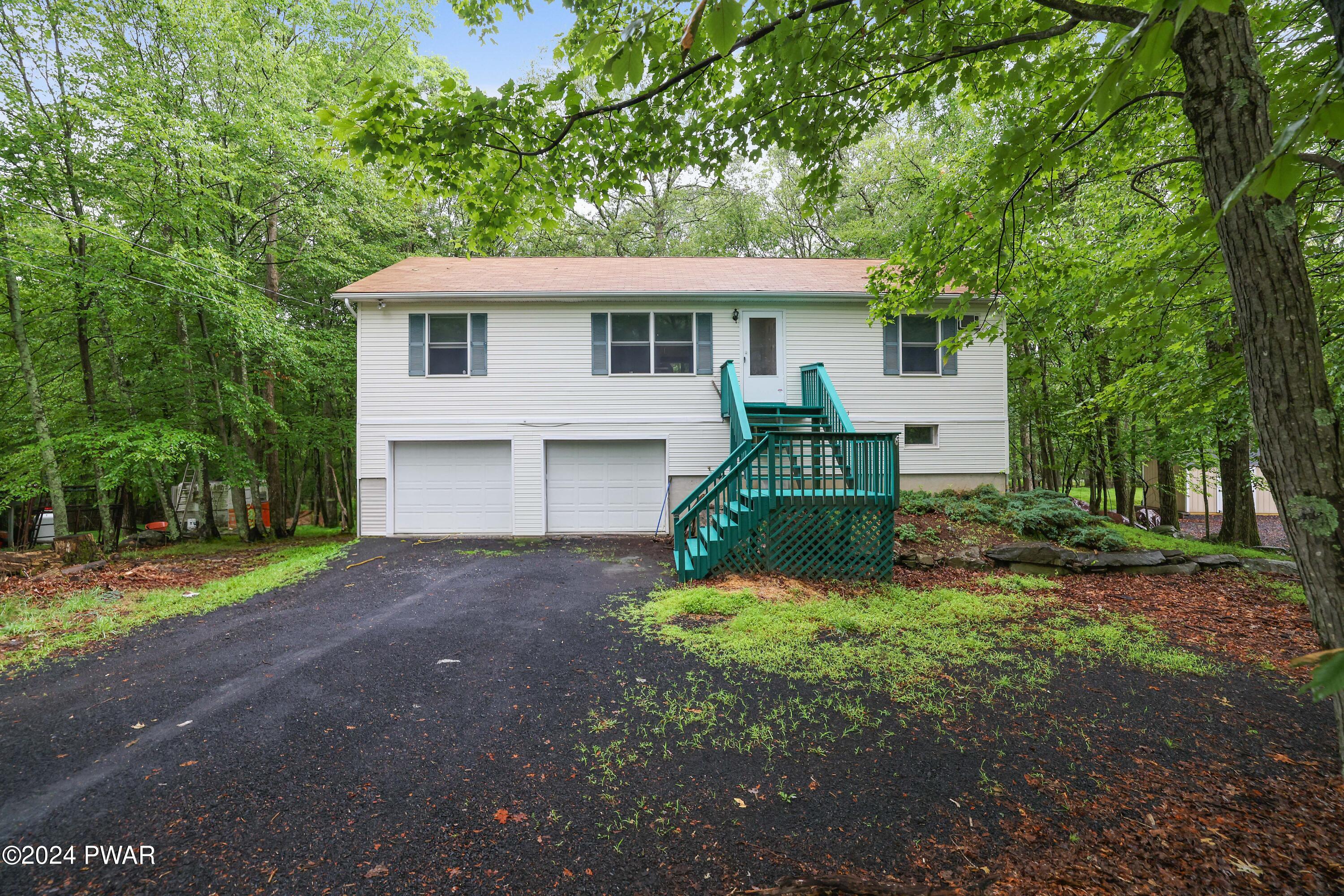 2233 Eagle Path Bushkill, PA 18324 - Photo 1 of 28 RBR52296
