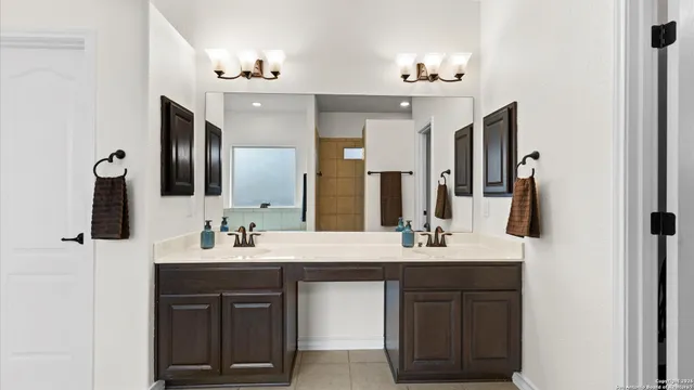 $599,000 | 3322 Joshs Way, Marion, TX 78124