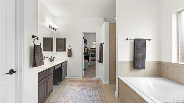 $599,000 | 3322 Joshs Way, Marion, TX 78124