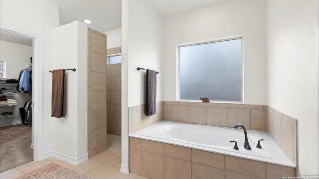 $599,000 | 3322 Joshs Way, Marion, TX 78124