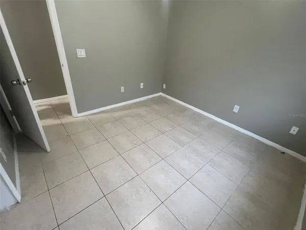 $2,500 | Undisclosed Address, Orlando, FL 32824