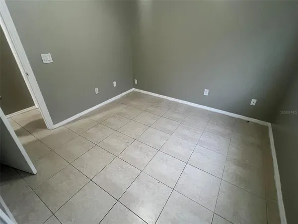 $2,500 | Undisclosed Address, Orlando, FL 32824