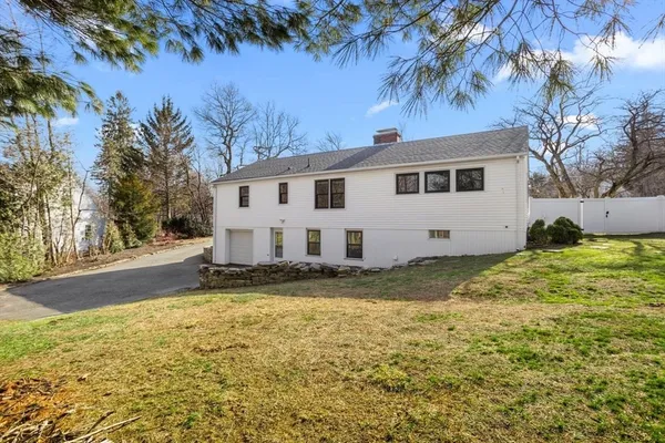 $475,000 | 210 Parker Avenue, Holden, MA 01520