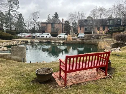 $229,000 | 600 West Russell Street, Unit 105, Barrington, IL 60010