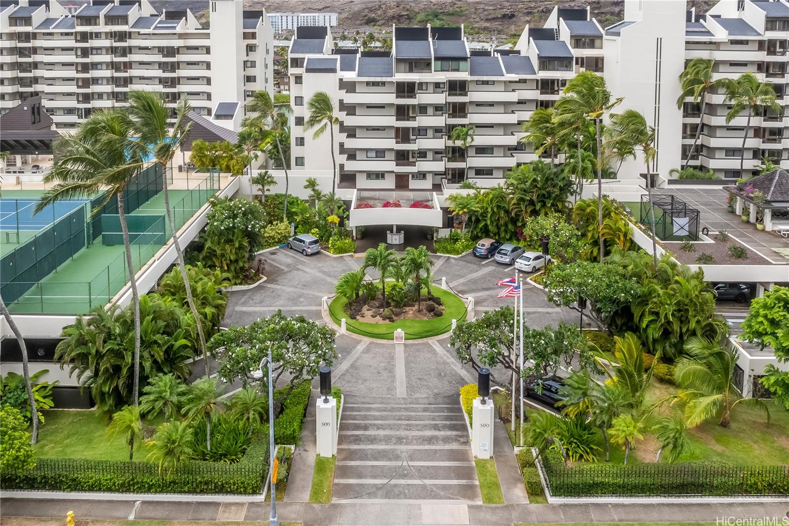 500 Lunalilo Home Road, Unit 16G Honolulu, HI 96825 - Photo 24 of 25 a view of building with yard