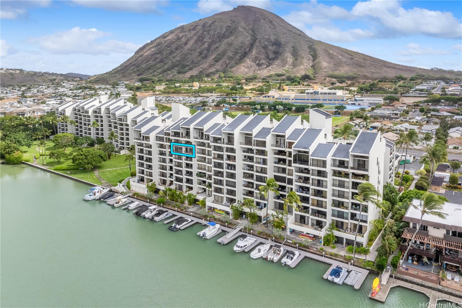 500 Lunalilo Home Road, Unit 16G Honolulu, HI 96825 - Photo 3 of 25 a view of a balcony with an outdoor space