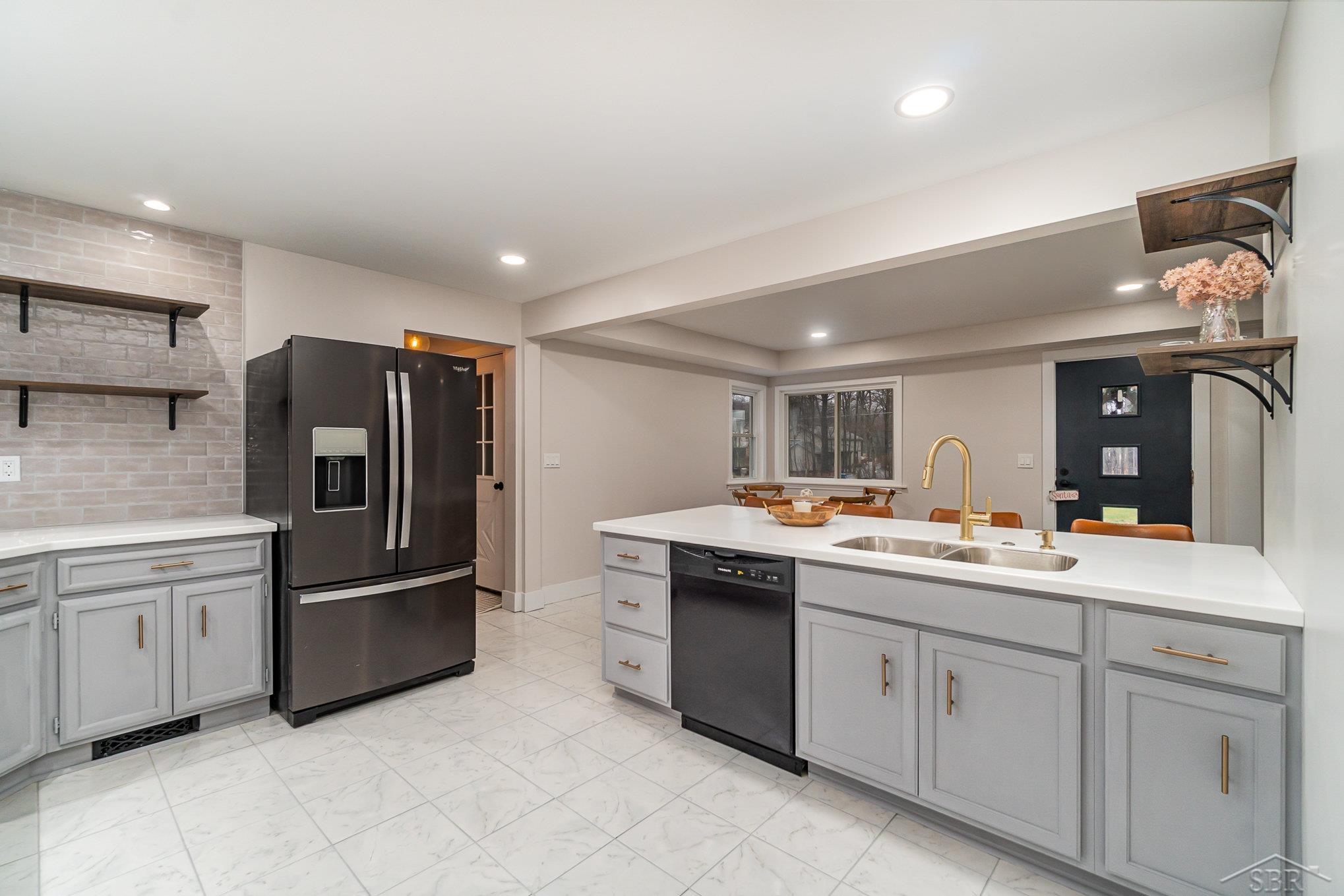 4402 Stello Road Saginaw, MI 48609 - Photo 14 of 30 50163218-aae3cdcd-c649-4f99-aa62-e2189911c7ff.JPG