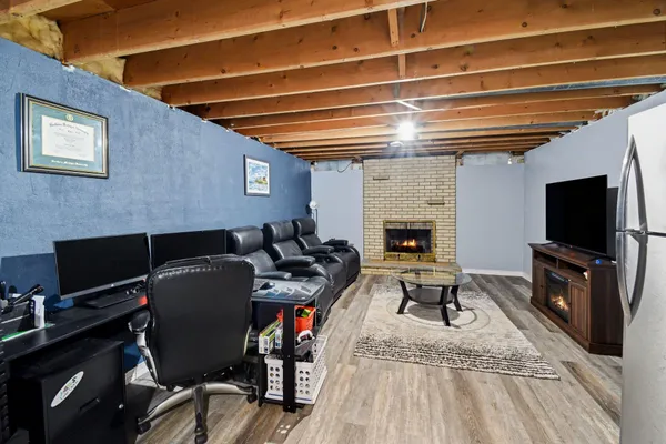 $299,900 | 1040 6 Mile Road Northwest, Comstock Park, MI 49321
