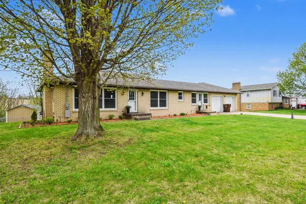 $299,900 | 1040 6 Mile Road Northwest, Comstock Park, MI 49321