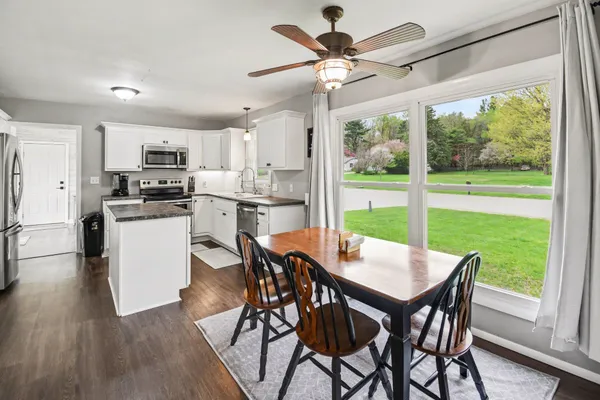 $299,900 | 1040 6 Mile Road Northwest, Comstock Park, MI 49321
