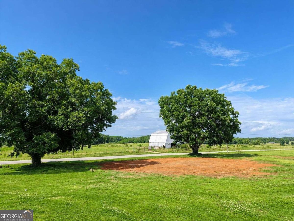 1088 Clements Road Comer, GA 30629 - Photo 4 of 7