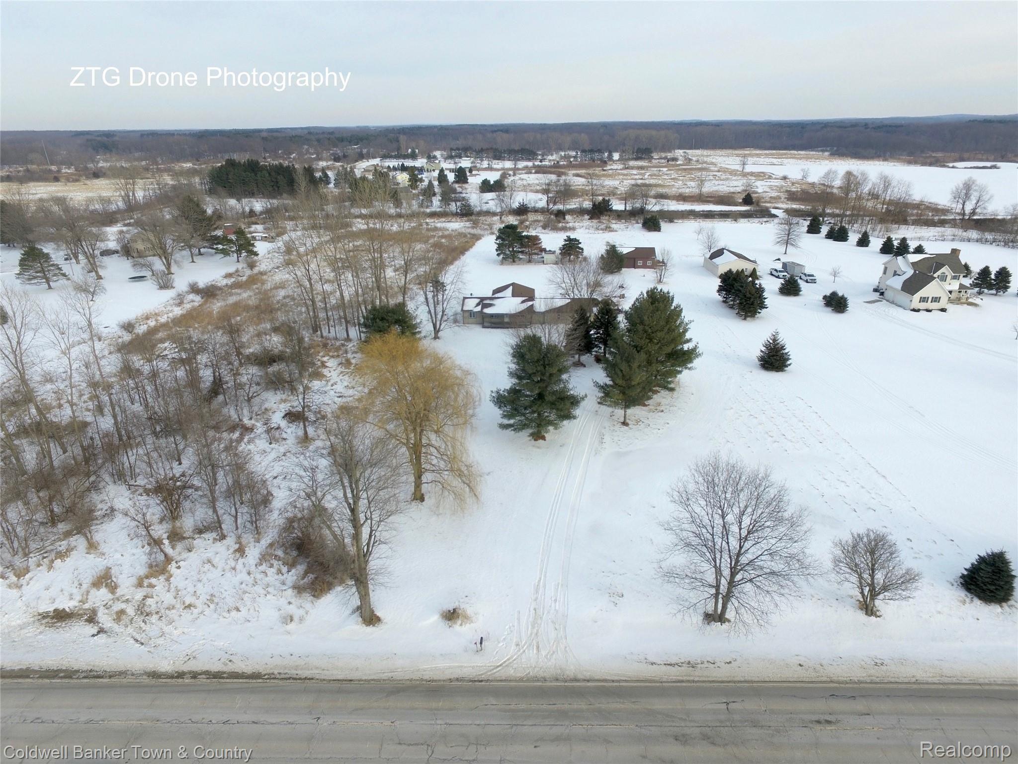 8140 Oak Grove Road Howell, MI 48855 - Photo 34 of 37 DJI_0632.jpg