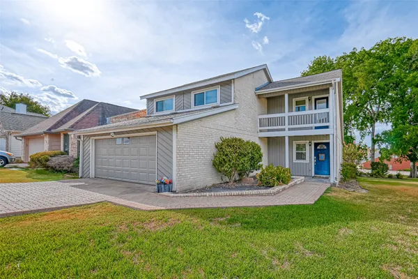 $2,400 | 131 Cove Circle, Conroe, TX 77356