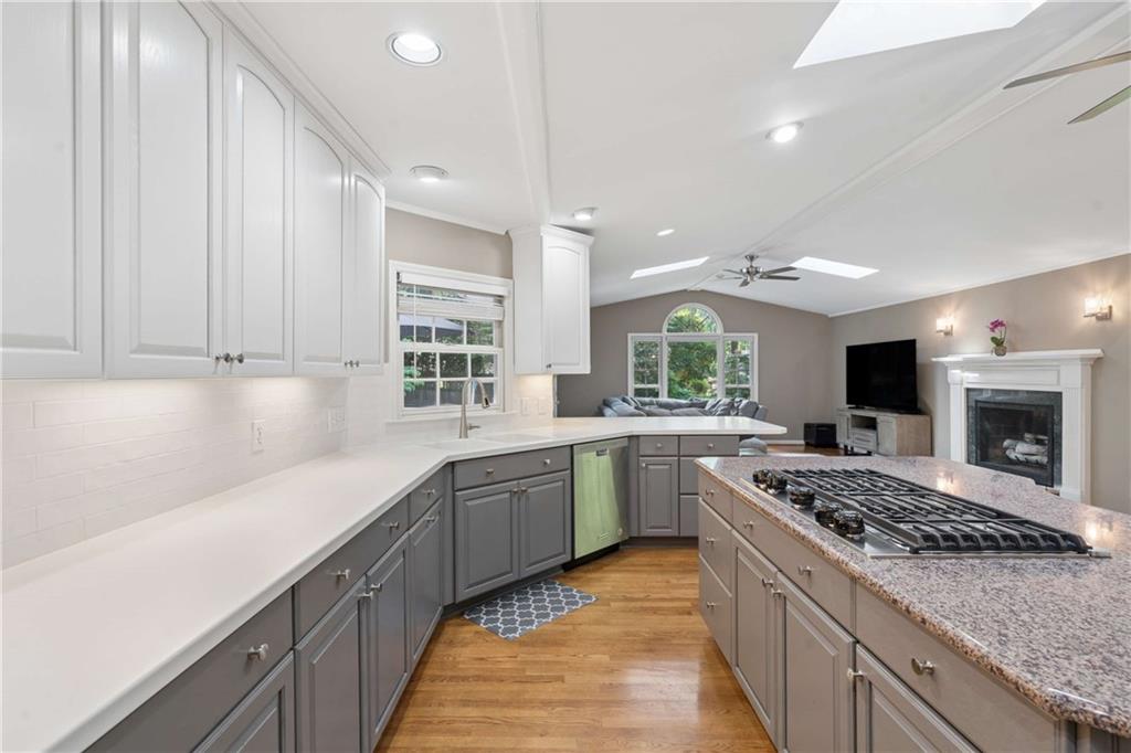 3265 Henderson Creek Road Atlanta, GA 30341 - Photo 9 of 42