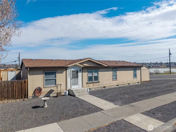 $269,000 | 1341 West Columbia Avenue, Moses Lake, WA 98837