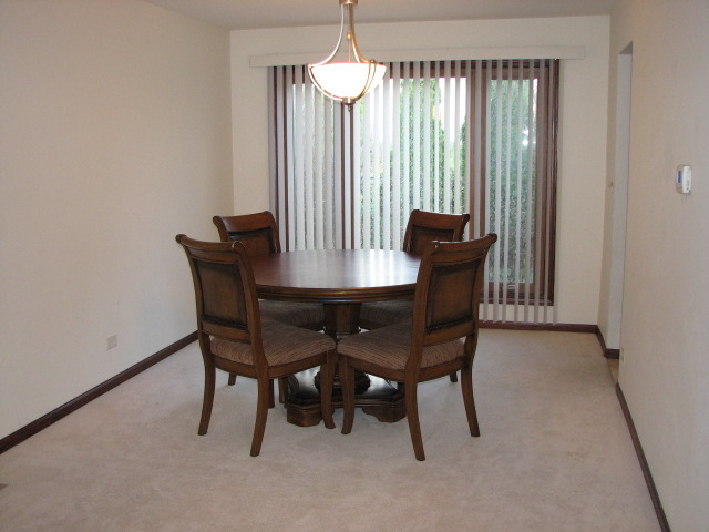 1966 Brookside Lane Hoffman Estates, IL 60169 - Photo 9 of 14