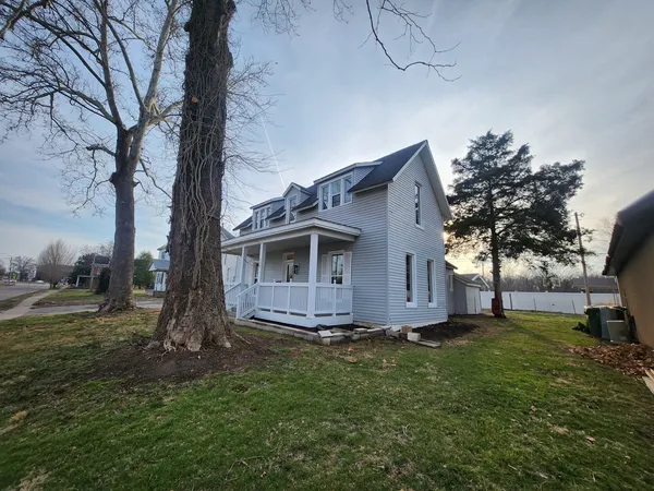 $219,900 | 309 North Main Street, Pinckneyville, IL 62274